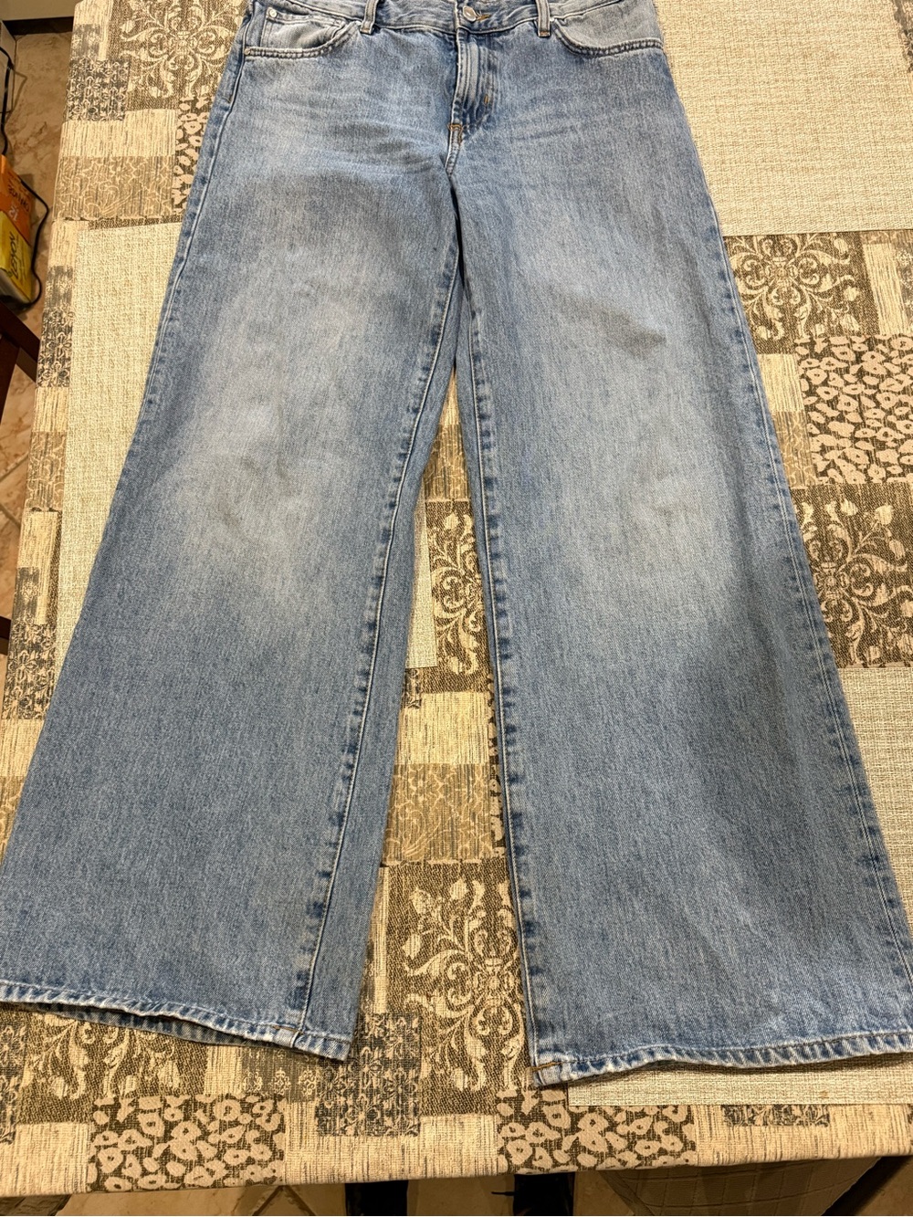 Zara Wide-Leg Jeans